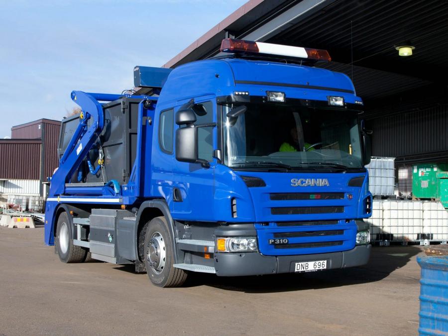  Scania P310 4x2 Low-Entry Cab 2004 года  (фото 1 из 3)